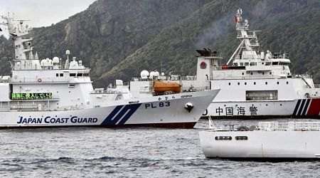 China confronts Japanese politicians in disputed East China Sea area 