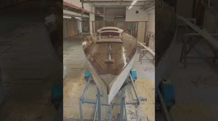 Rénovation d&#39;un voilier bois type Lacustre de 1938 #sailing #sailboat
