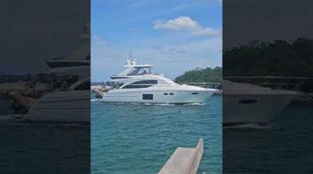 Yacht Cruising in Jetty Venice Flordia Gulf Of Mexico #YachtCruising #VeniceFlorida #GulfOfMexico
