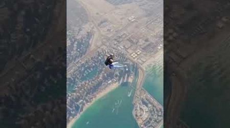 Adventure at Dubai blue sky #remix #skydiving #burjkhalifa #travel #dubaimall #beach #keşfet #kesfet