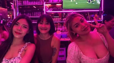 smile bar Pattaya thailand กำลังถ่ายทอดสด!