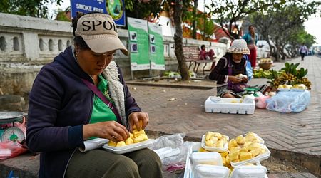 Laotian Workers, Facing Poor Economic Conditions, Seek Work Elsewhere 