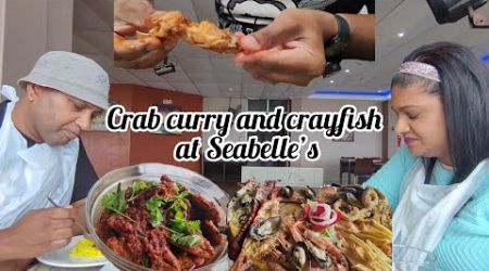 Seafood delight at Seabelle Restaurant || Crayfish platter || Breaking crab || SA YouTuber