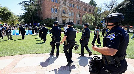 College protests live updates: Police crackdown leads to hundreds of arrests