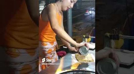 The Most Popular Roti Lady Bangkok #shorts - Sala Daeng BTS Station