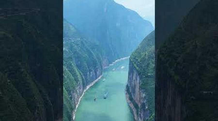 The highest peak of the Three Gorges of the Yangtze River #travel #discoverchina #chinatourism
