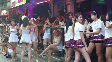 Skool Girls and First Aid Girls just for you at Pattaya soi 6 - Pattaya Slow motion and Beach Road