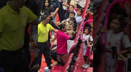 ALYSSA VALDEZ catering to all her fans &amp; friends who supported the team #creamlinecoolsmashers