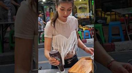 The Most Famous Roti Lady Bangkok - Puy Roti Lady #streetfood st