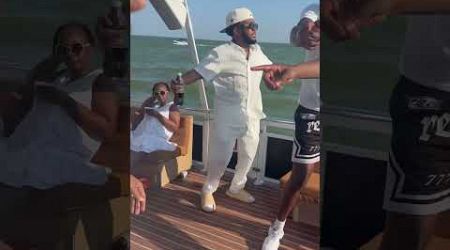 Zach Twa Dancing &amp; Turning up at an All White Yacht Party! 