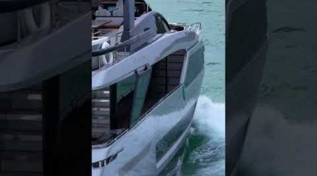 Argo 90 yacht: luxurious and elegant boat produced by the renowned Italian yacht manufacturer Riva.