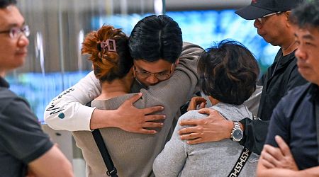 Shaken passengers from turbulence-hit flight arrive in Singapore