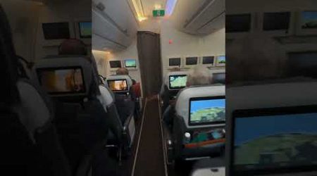 Singapore Airlines airbus a350-900, Economy Class, Premium Economy and Business #aviationlovers 