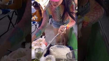 She Serve Delicious Pork Noodle -Thai Street Food