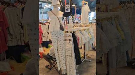Muang Thong Market #shorts​ #bangkok​ #thailand​ #travel​ #shopping #เที่ยวกรุงเทพ #ตลาดนัดเมืองทอง