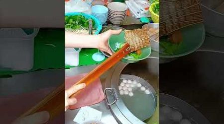 Wat Chim Noodles Yentafo Bangkok | อร่อย สะอาด ก๋วยเตี๋ยววัดฉิม เย็นตาโฟรสเด็ด บางแวก 69 กรุงเทพฯ
