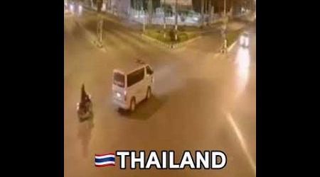 THAILAND vs RUSSIAN #thailand #russia #doctor #medical #memes #lol #car #rip