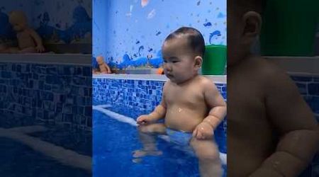 Baby swimmer 