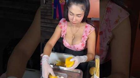 The Most Popular Mango Sticky Rice Lady In Thailand