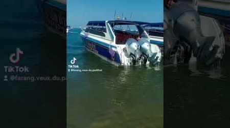 amarrage de bateaux sur la plage de Pattaya 