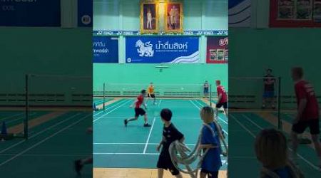 Badminton 2vs1 Training in Bangkok BTY #badminton #badmintonlovers #bulutangkis