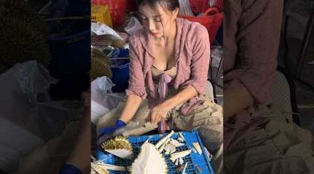Amazing Durian Fruit Cutting Skills By Pretty Lady in Bangkok