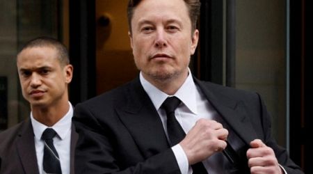 Grimes' mother accuses Elon Musk of 'withholding' his children from their family