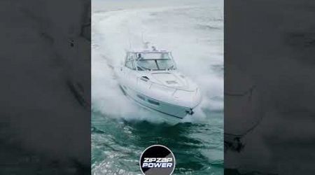Intrepid 438 Evolution hits Haulover! #intrepidboats #haulover #boats #boatlife #roughinlet