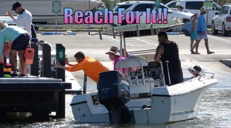 The Anchor Is Stuck!! | Miami Boat Ramps | Black Point Marina | Wavy Boats | Broncos Guru