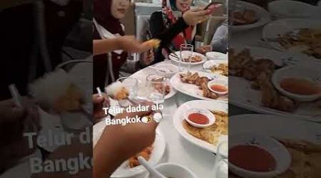Makan siang Ala Indonesia di Bangkok #bangkok #videoshorts #viral #makan
