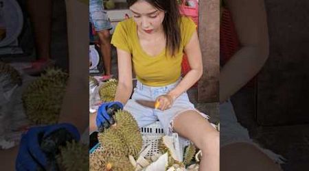 Cute Girl Selling Monster Fruit Durian in Bangkok #beautiful #durain