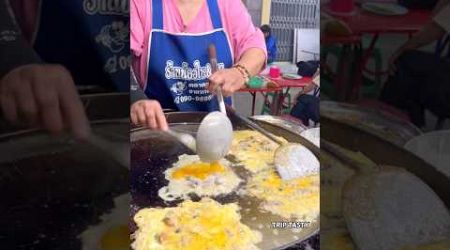 Amazing Fried Eggs with Lots of shrimps- Thai street food Bangkok