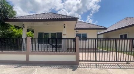 Cozy house for sale at Maenam, Koh Samui, Thailand