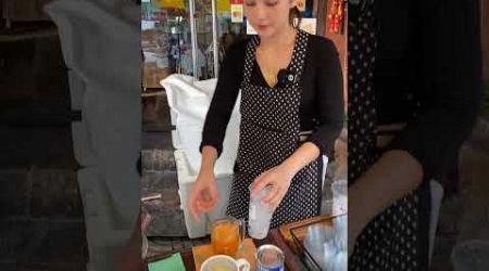 The Most Popular Coffee Lady in Bangkok #shortsvideo