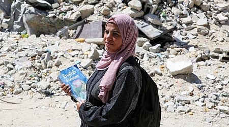 Gaza teacher offers ray of hope with classroom in rubble