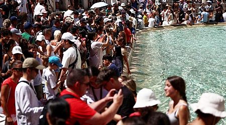 Rome considering limiting tourist access to Trevi Fountain