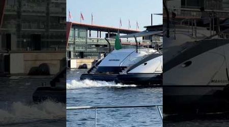 Mangusta 165 REV yacht coming in hot 