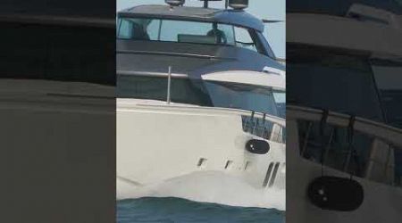 San Lorenzo Yacht Splashes - Haulover Inlet