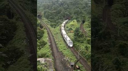 Best Vande Bharat Train View in Kasara Ghat