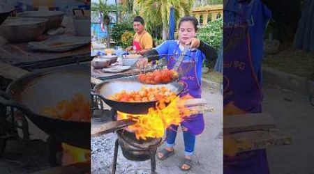 High-fire wood-fired meatballs, best seller, Kanchanaburi, Thailand. #streefood #shorts