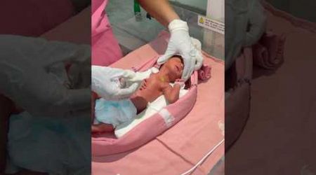 Newborn care video #medical #nicu #babycare