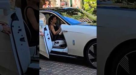 Lady Boss drives a beautiful Bentley #monaco #billionaire #luxury #lifestyle #life #rich #bentley