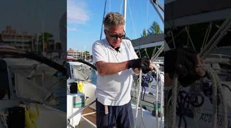 КАК БУХТОВАТЬ ВЕРЕВКУ #школаяхтинга #яхтинг #iyt #sailing #shorts #turkey #море #yachting