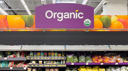 The Largest Retailer Of Organic Foods In The US Isn't Whole Foods