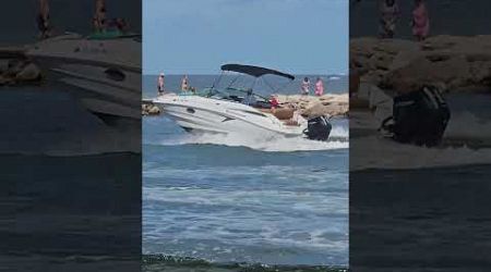 BOATS SPEEDING IN AND OUT OF THE INLET – ACTION AT THE VENICE FLORIDA JETTY!