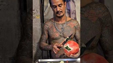 Amazing Skill-Gangster Cutting Watermelon in Bangkok Thailand #streetfood