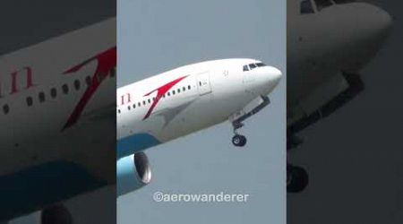 AUSTRIAN AIRLINES B777-200ER takeoff at Bangkok Airport #shorts #aviation #b777 #takeoff #plane