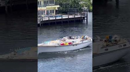 Mastless #Sailboat on the Great Loop Adventure? ⛵ #FortLauderdale Sightings Explained