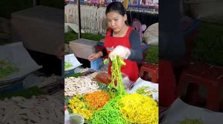 #บะหมี่เรนโบว์ Dry Noodles ตลาดเปิดท้าย มข. #ขอนแก่น #streetfood #thailand #foodlover #จารย์แซ่บ