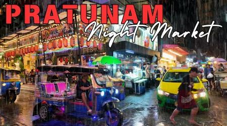 [4K UHD] Walking around Pratunam Night Market Bangkok In The Rain